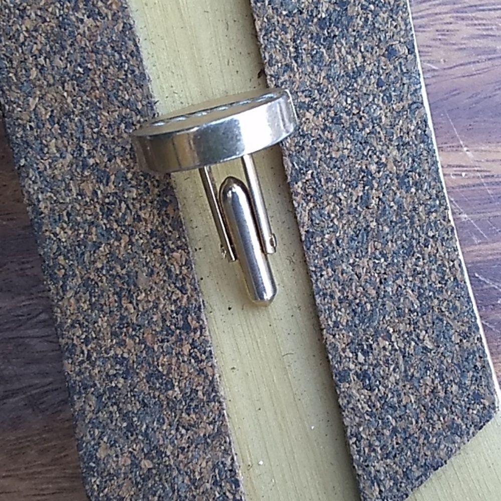 Cufflink - Picture 2 of 8